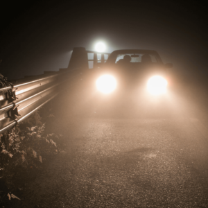 Car driving at night: Highlighting the dangers for elderly drivers.
